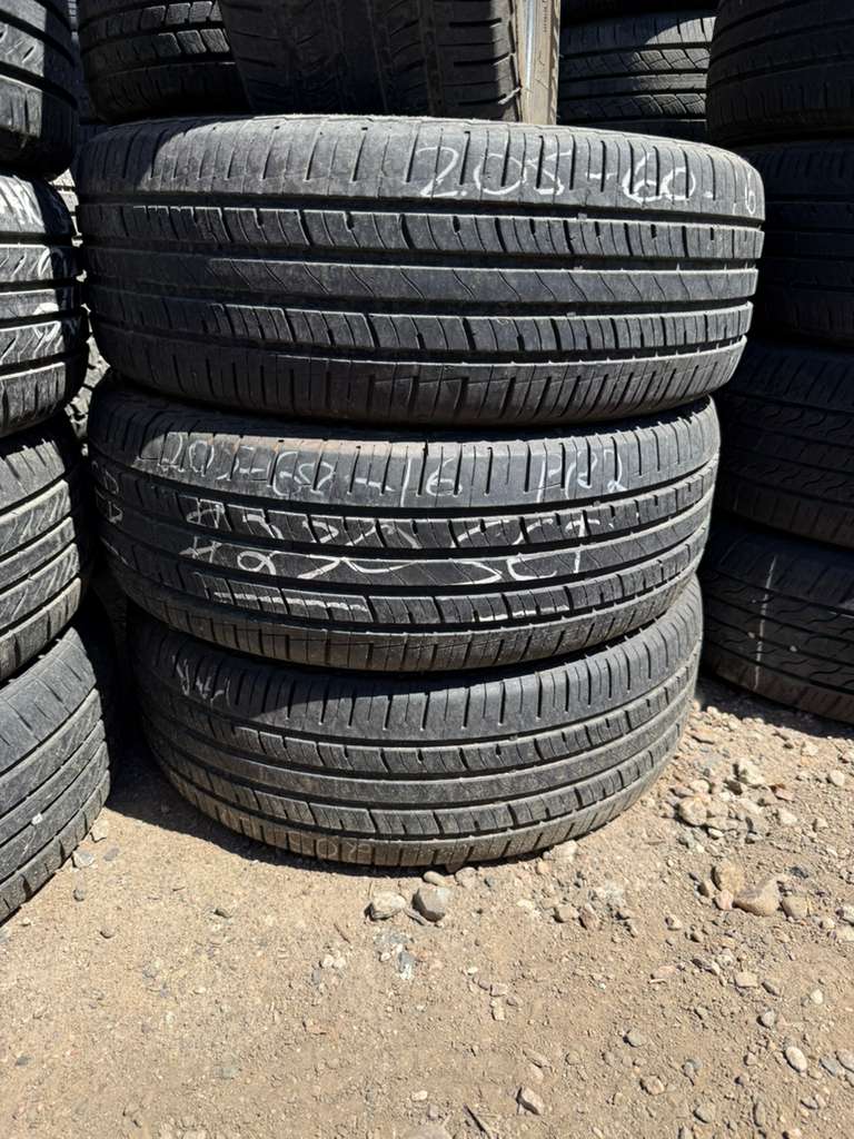 205/60R16 Set (4 Used Tires) Mastercraft Stratus