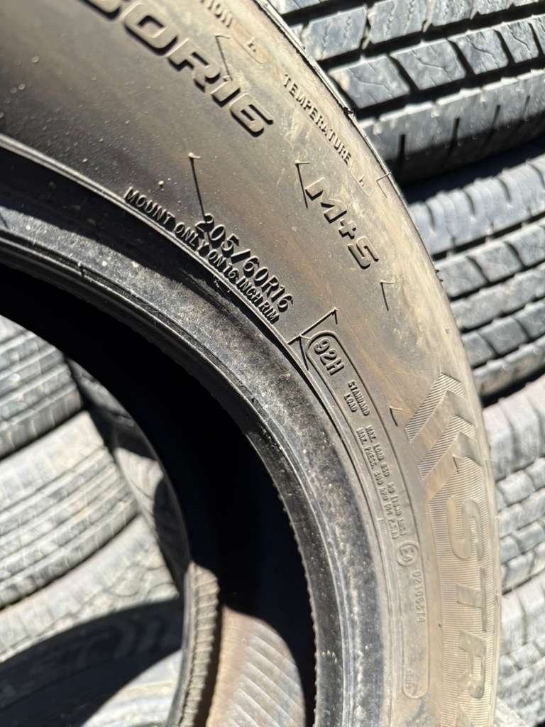 205/60R16 Set (4 Used Tires) Mastercraft Stratus