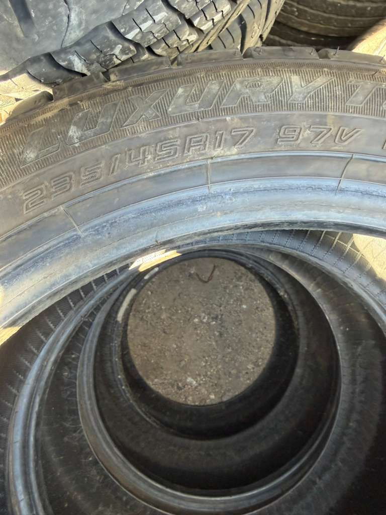 235/45R17 Set (4 Used Tires) Mazama Reputation Luxury Touring