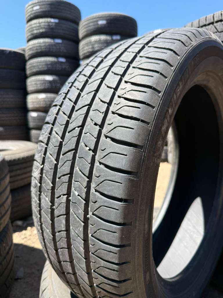 225/50R17 Pair (2 Used Tires) Michelin Energy Saver A/S