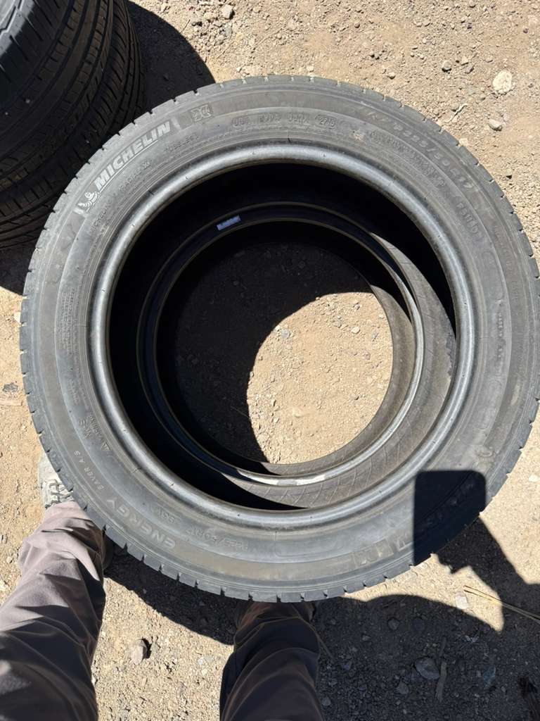 225/50R17 Pair (2 Used Tires) Michelin Energy Saver A/S