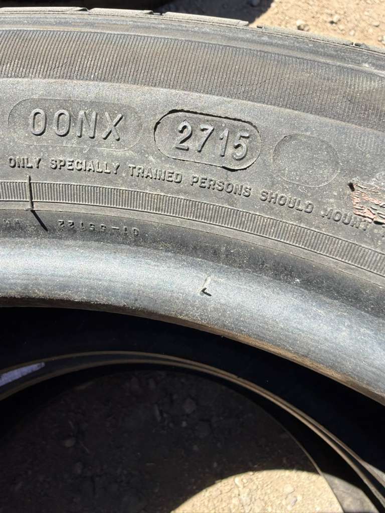 225/50R17 Pair (2 Used Tires) Michelin Energy Saver A/S