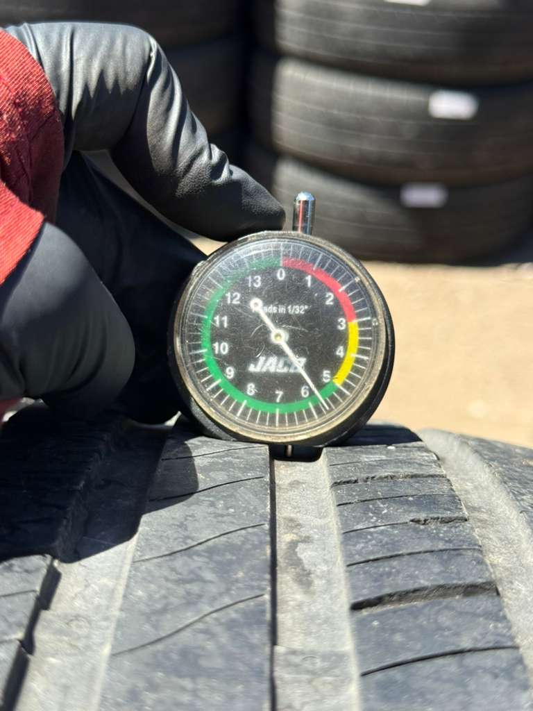 225/50R17 Pair (2 Used Tires) Mastercraft Stratus AS