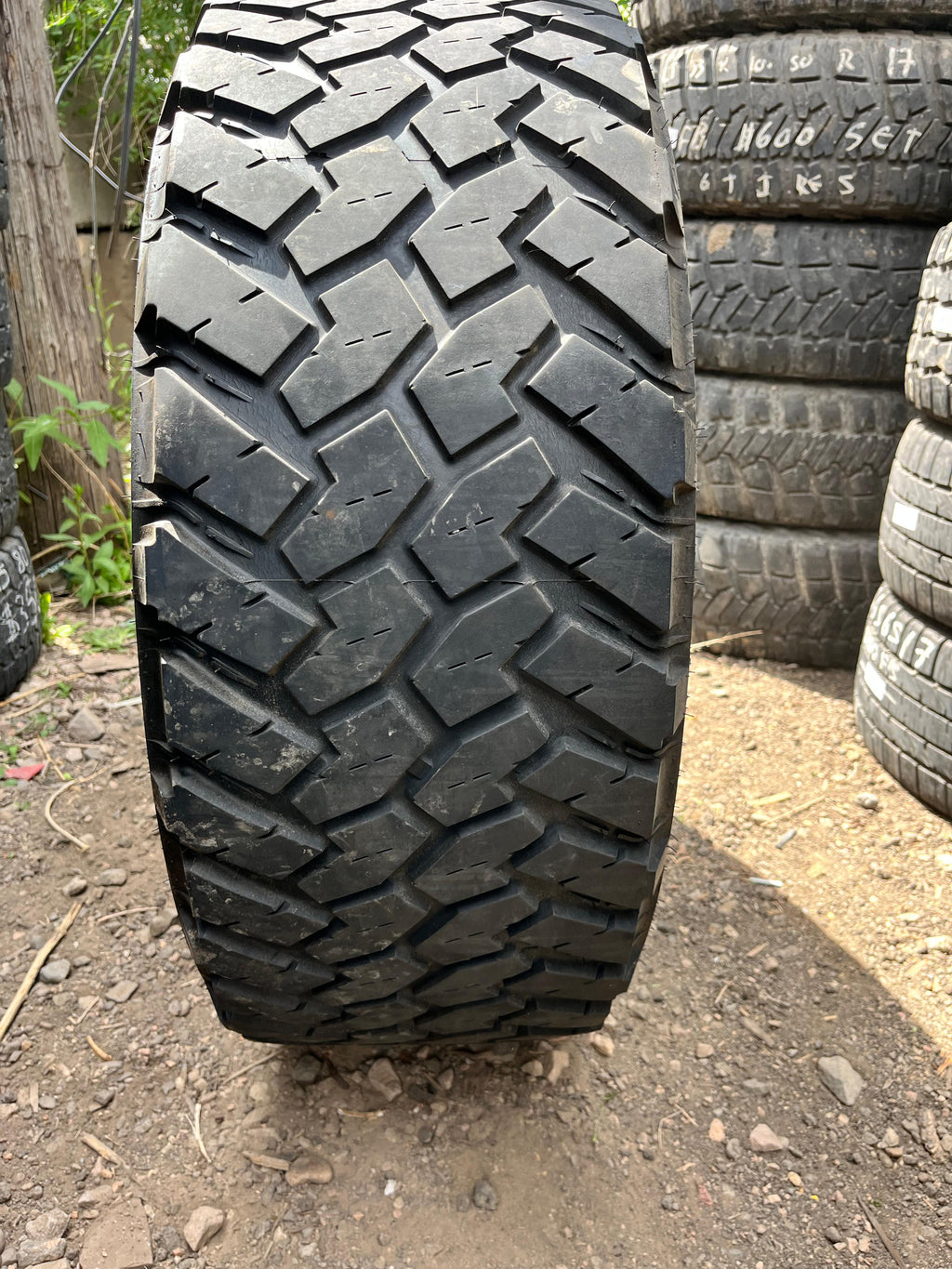 LT35x12.50R17 Pair (2 Used Tires) Nitto Trail Grappler