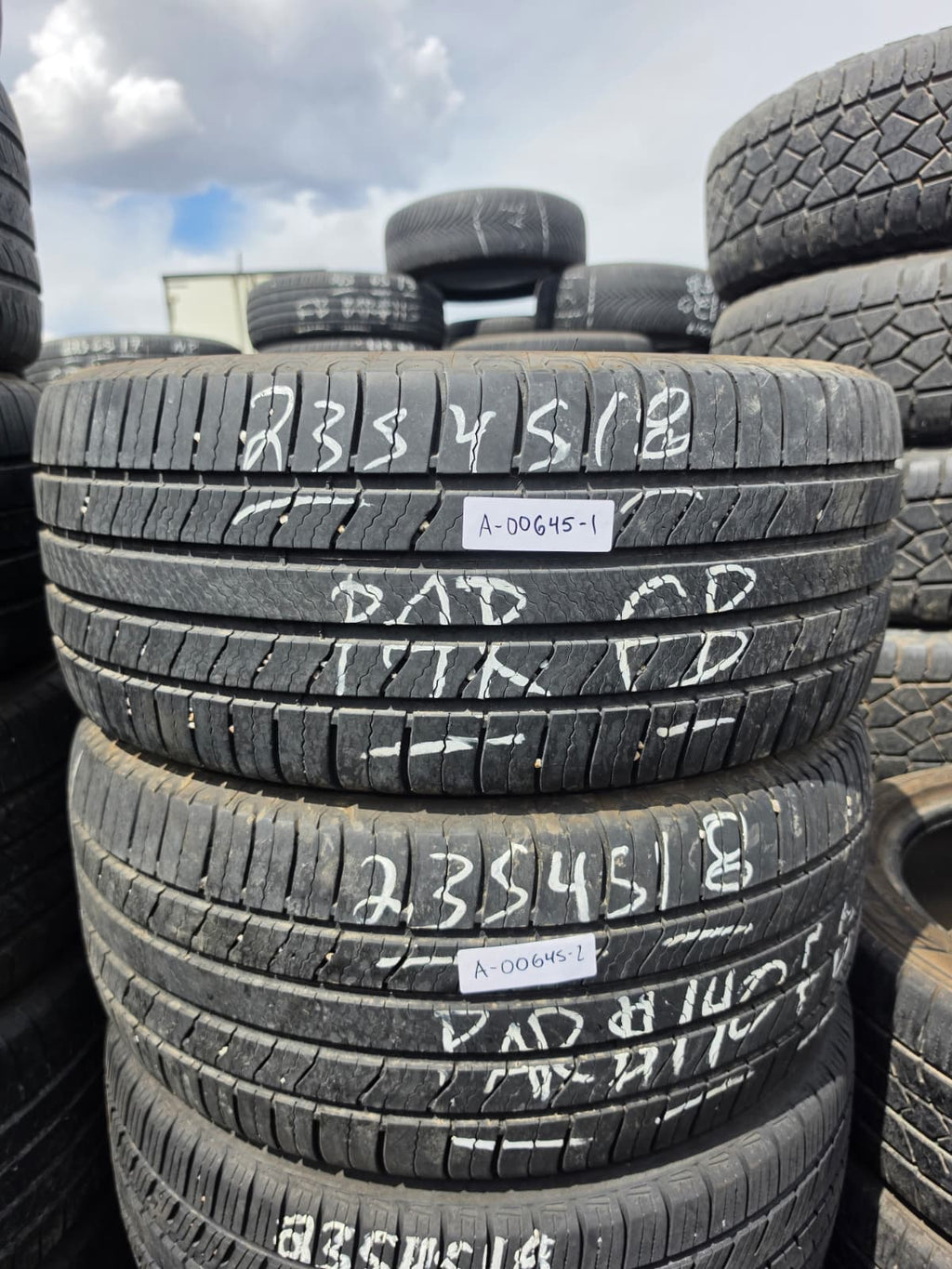 235/45R18 Pair (2 Used Tires) Michelin Defender2