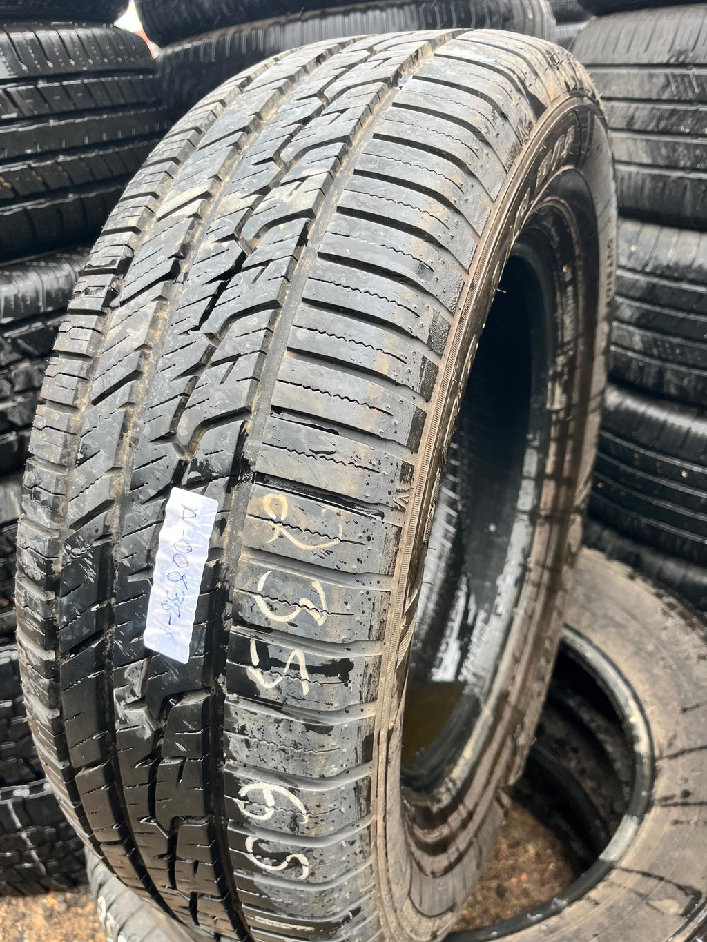 235/65R17 (3 Used Tires) Sumitomo HTR PO3