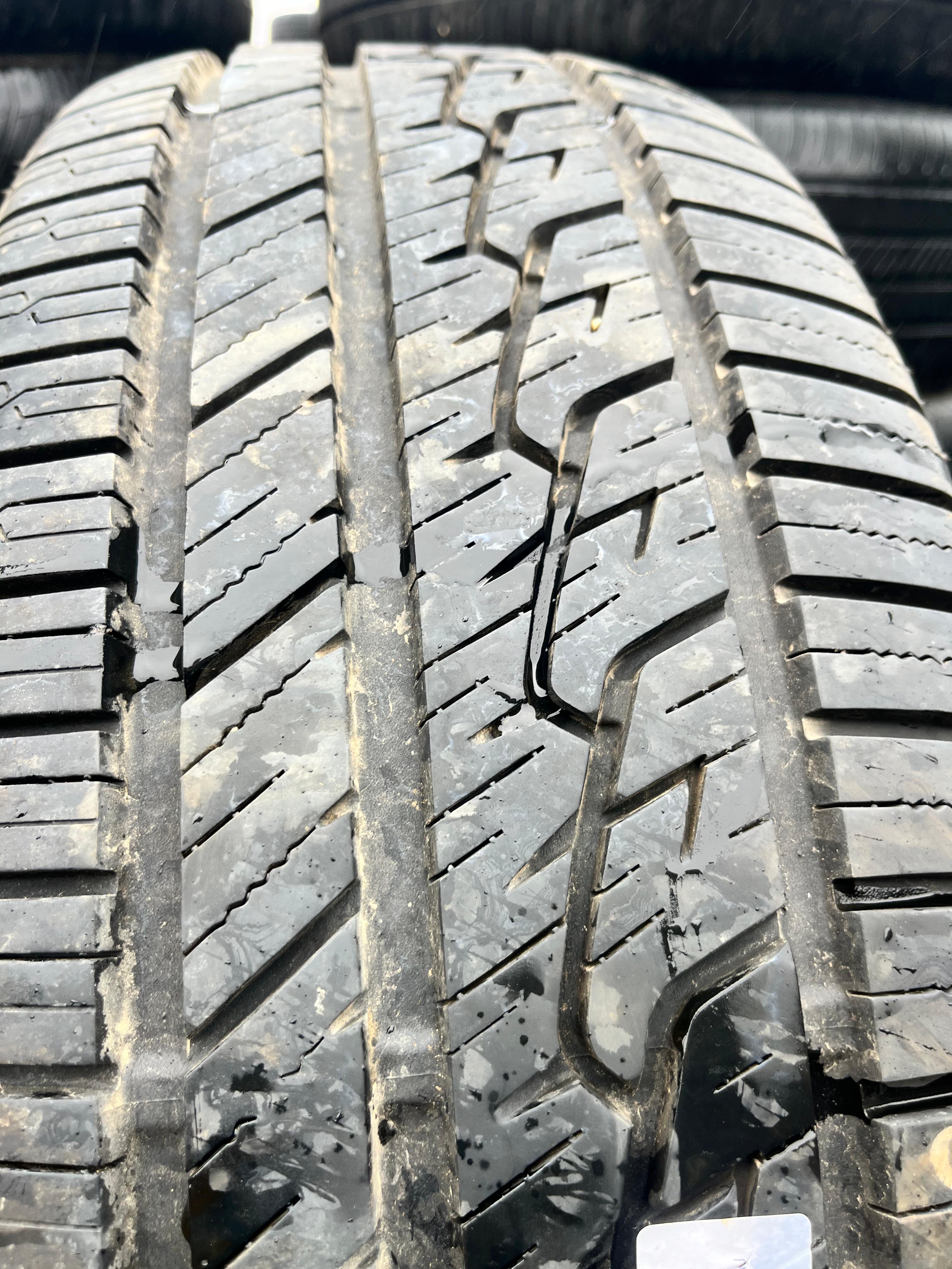 235/65R17 (3 Used Tires) Sumitomo HTR PO3