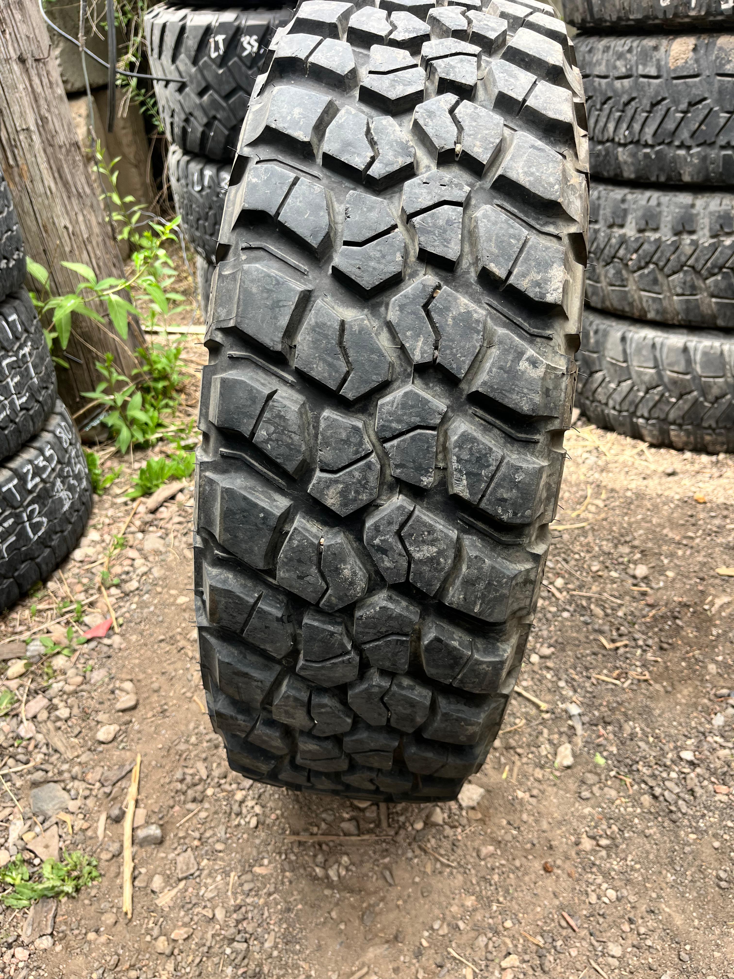 LT255/75R17 Pair (2 Used Tires) BFGoodrich Mud-Terrain(KM2)
