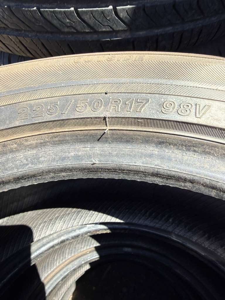 225/50R17 Set (4 Used Tires) Yokohama YK-GTX