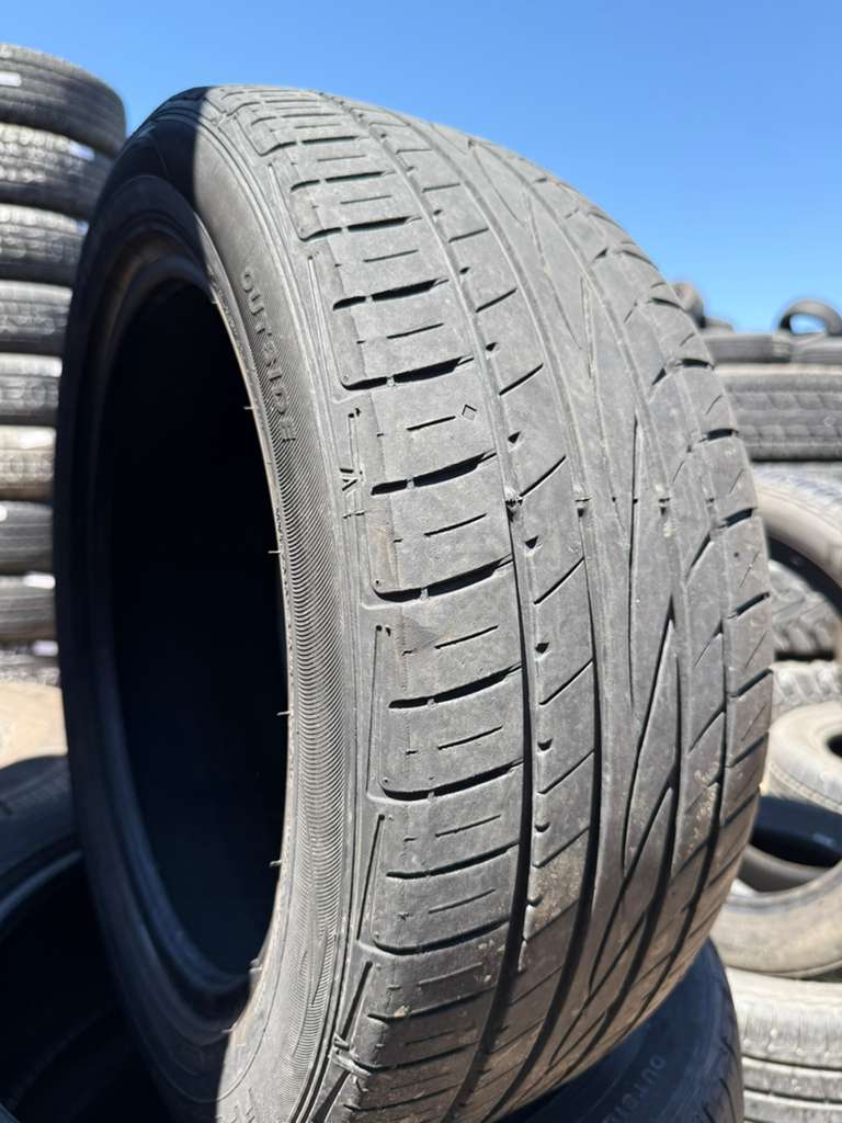 225/50R17 (3 Used Tires)  Ohtsu FP0612 A/S