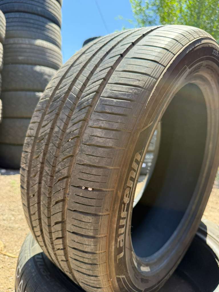 225/50R17 Pair (2 Used Tires) Laufenn G Fit AS