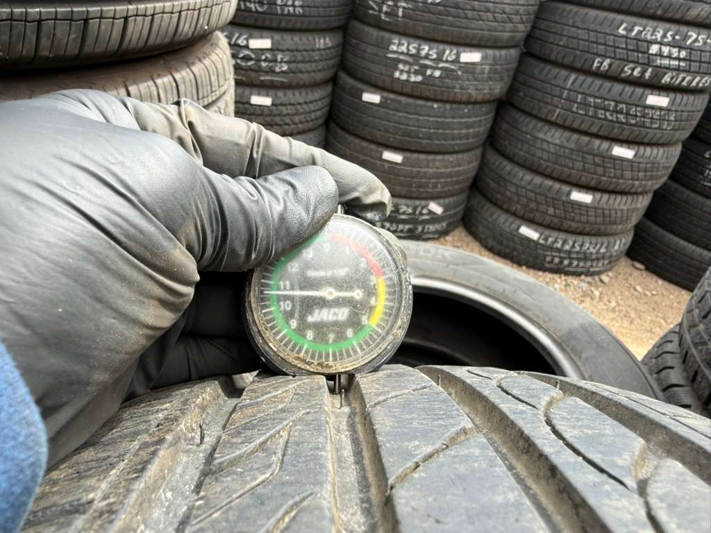 205/55R16 Pair (2 Used Tires) Delinte DH2
