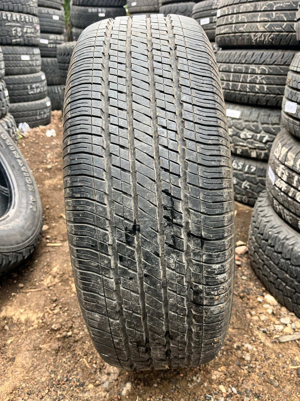 235/65R17 Set (4 Used Tires) Yokohama AVID S34
