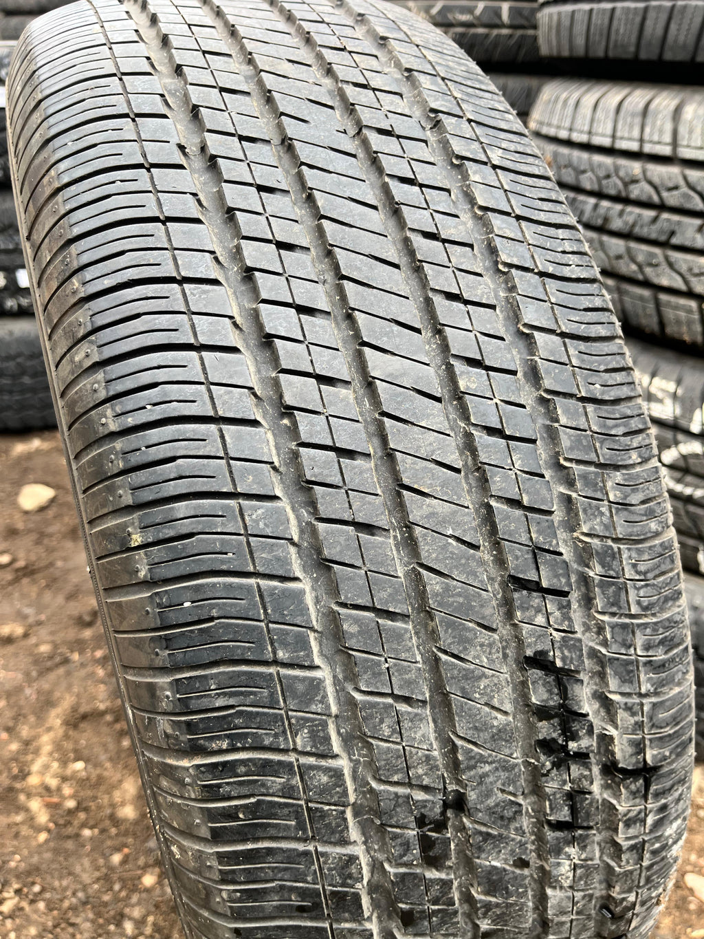 235/65R17 Set (4 Used Tires) Yokohama AVID S34