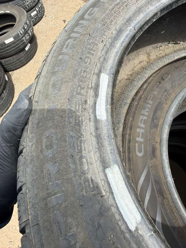 205/55R16  Pair (2 Used Tires) GT Radial Champiro