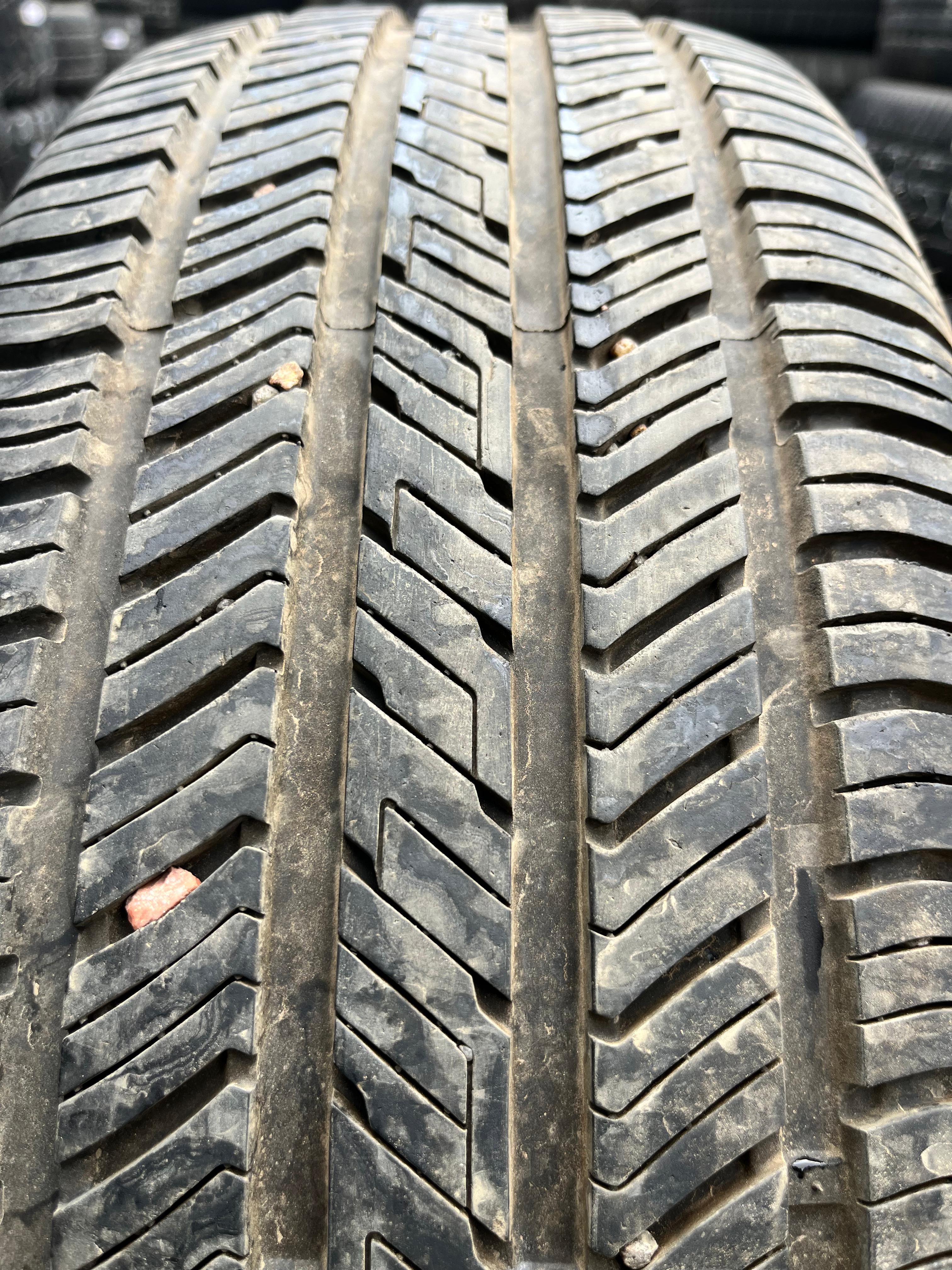 235/65R17 Pair (2 Used Tire)  Hankook Kinergy ST