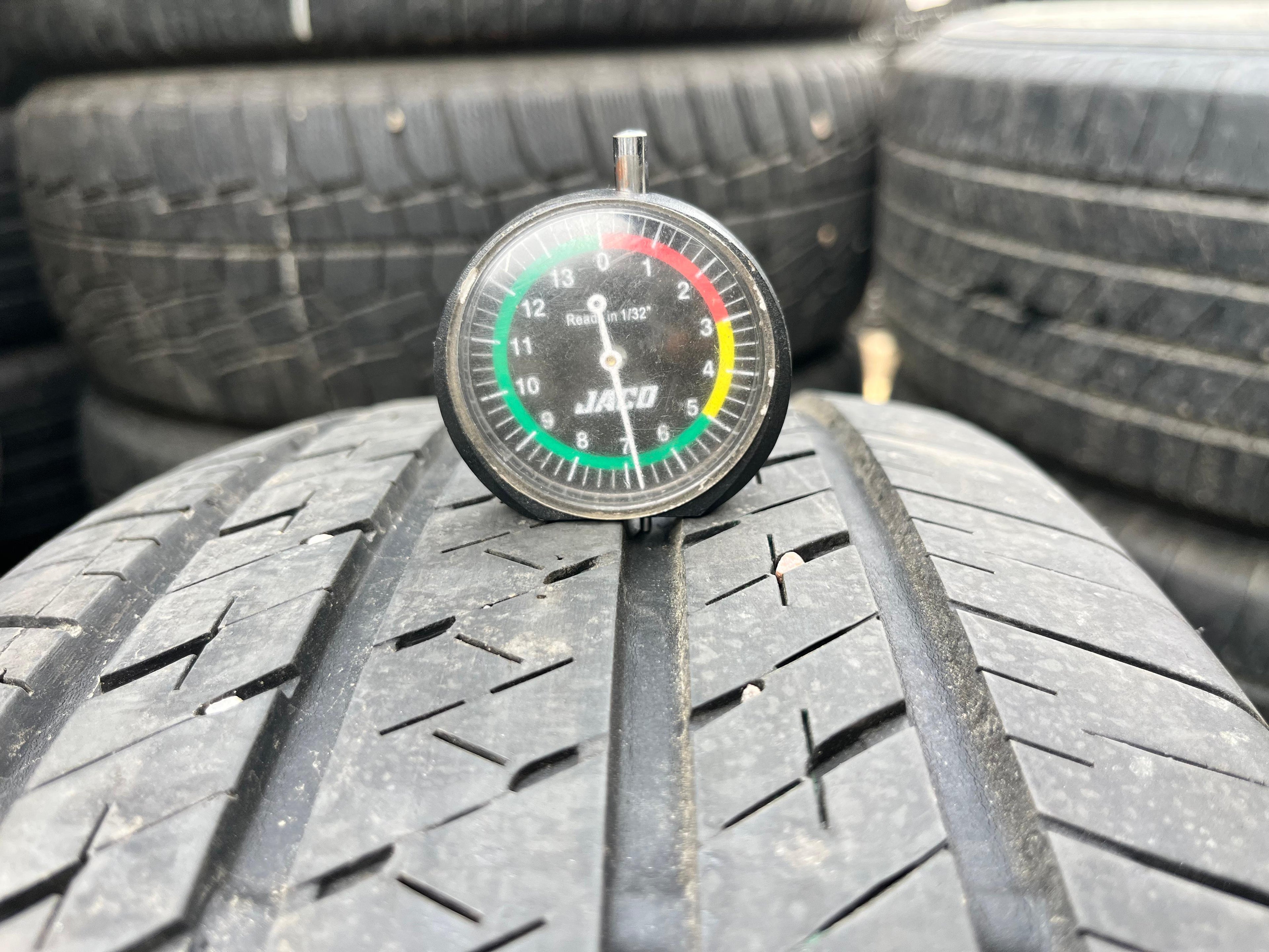 235/65R17 Pair (2 Used Tires) Bridgestone Ecopia (el 422)