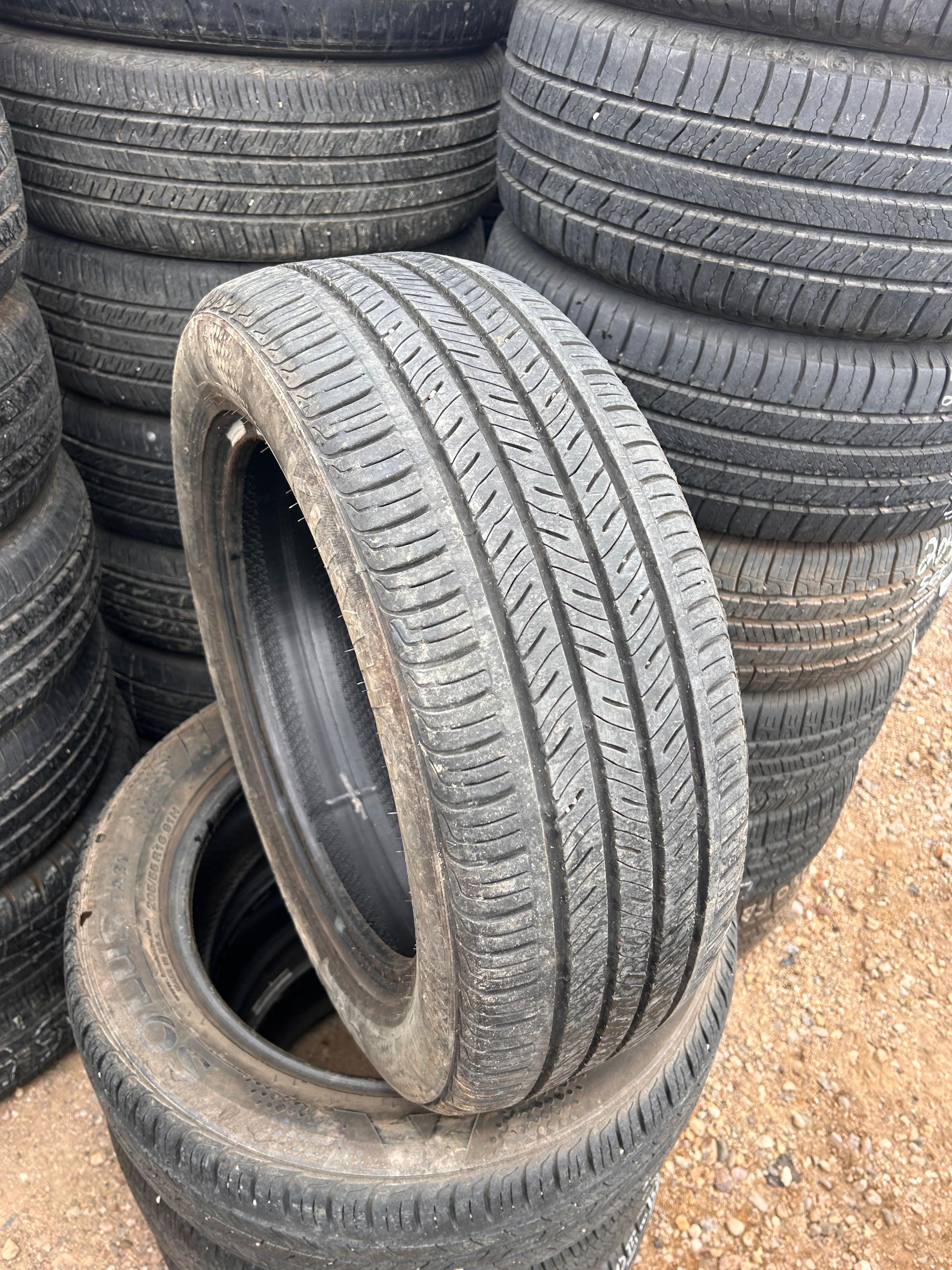 205/55R16 Set (4 Used Tires) Kumho Solus