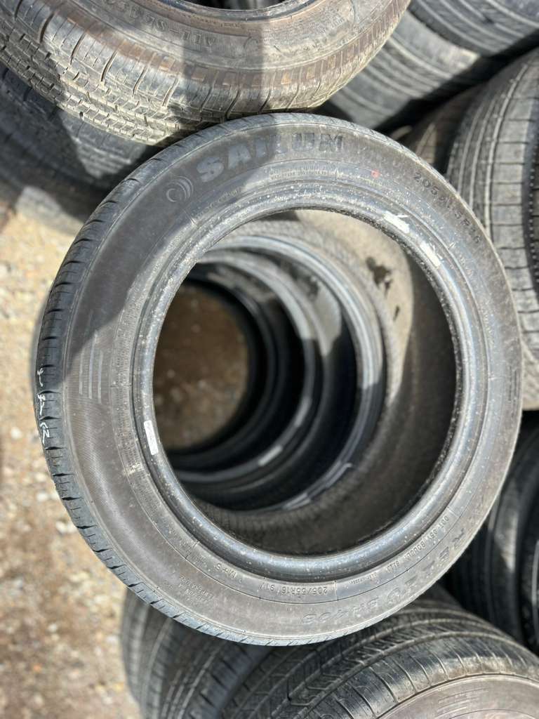 205/55R16 Set (4 Used Tires) Sailun Atrezzo SH408