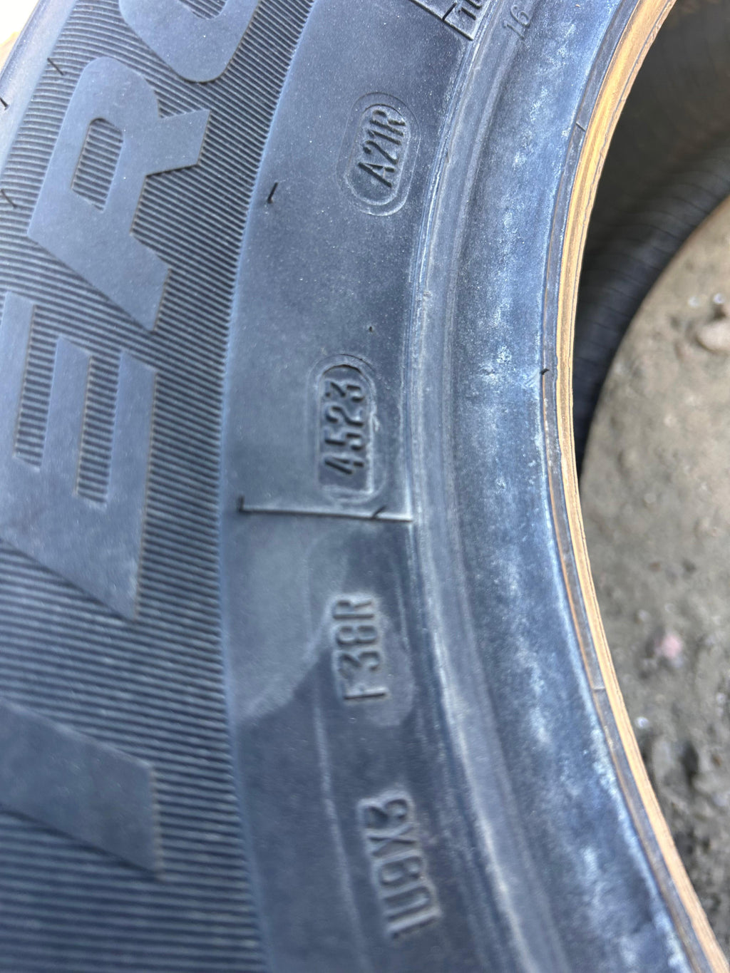 225/60R16 Pair (2 Used Tires) Mastercraft Stratus