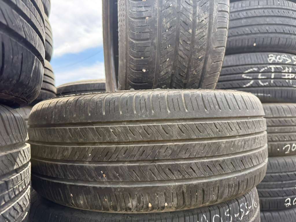 205/55R16 Pair (2 Used Tires) Kumho Solus