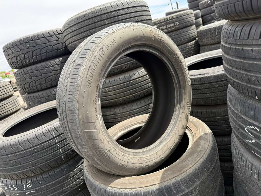 205/55R16 Pair (2 Used Tires) Kumho Solus
