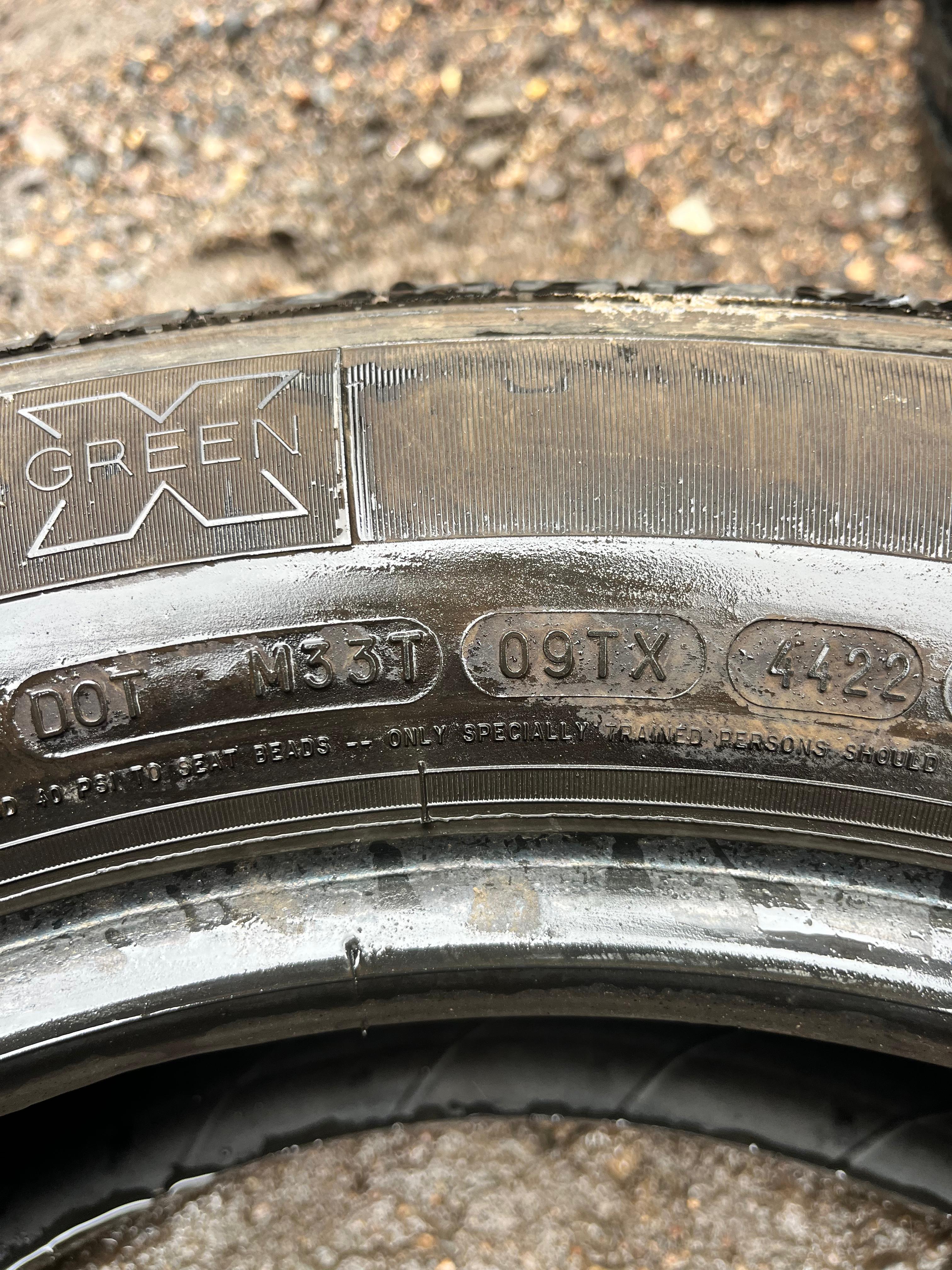 225/65R17 Set (4 Used Tires) Michelin Energy (Saver)