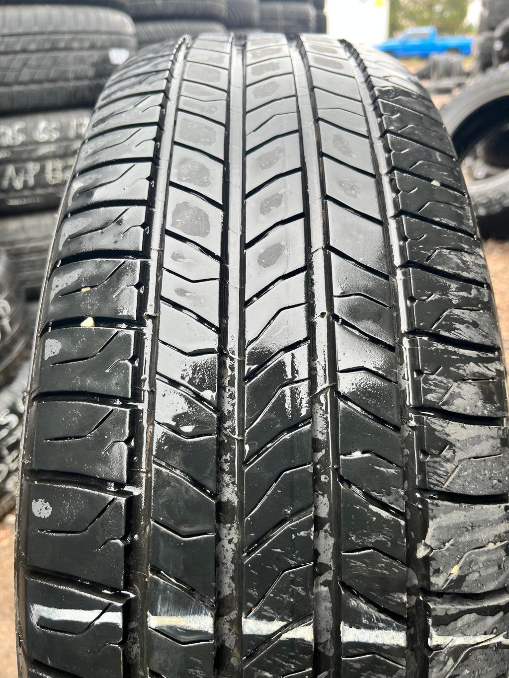 225/65R17 Set (4 Used Tires) Michelin Energy (Saver)