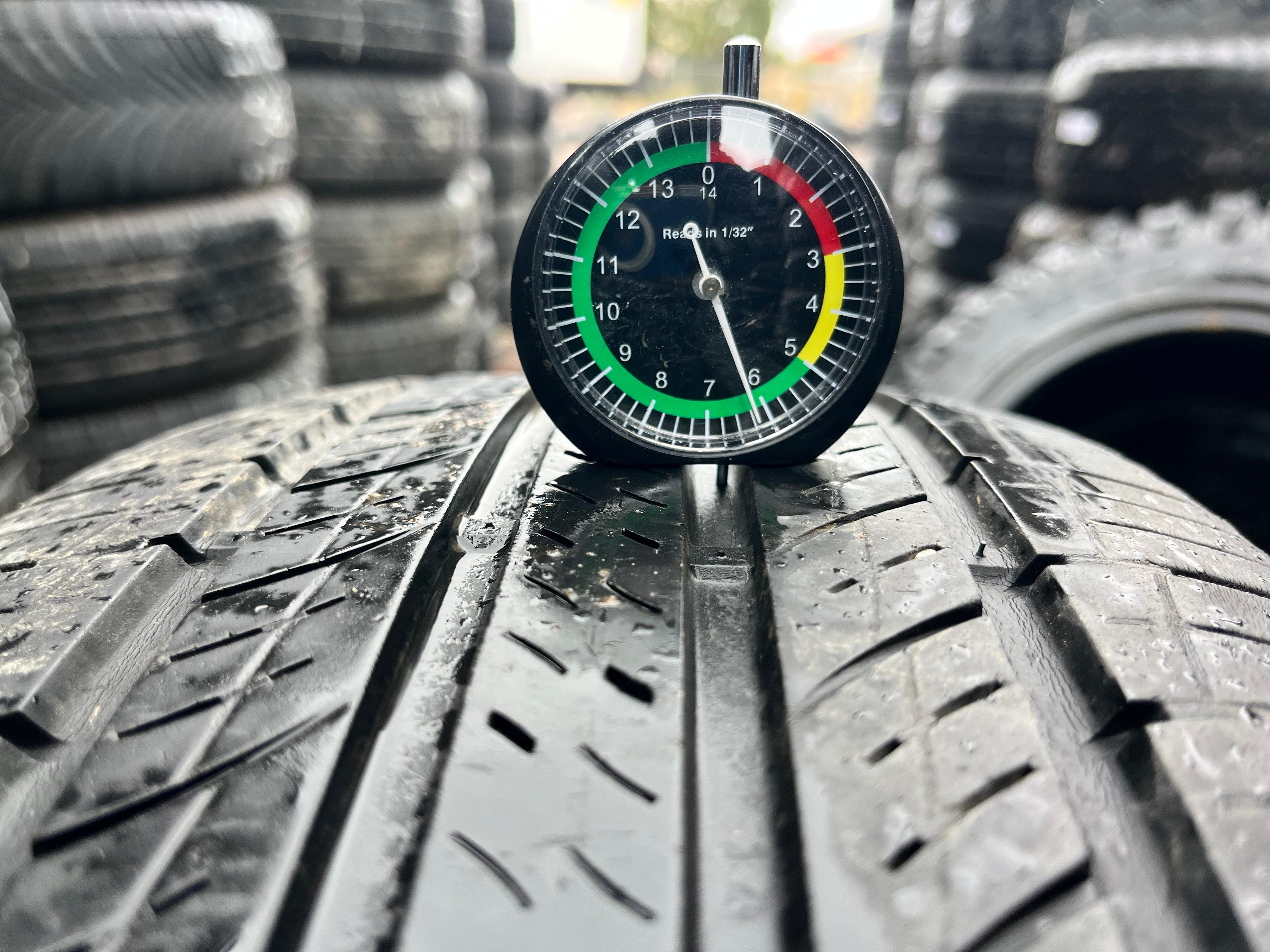 225/65R17 Pair (2 Used tires) Hankook Dynapro (HP2)