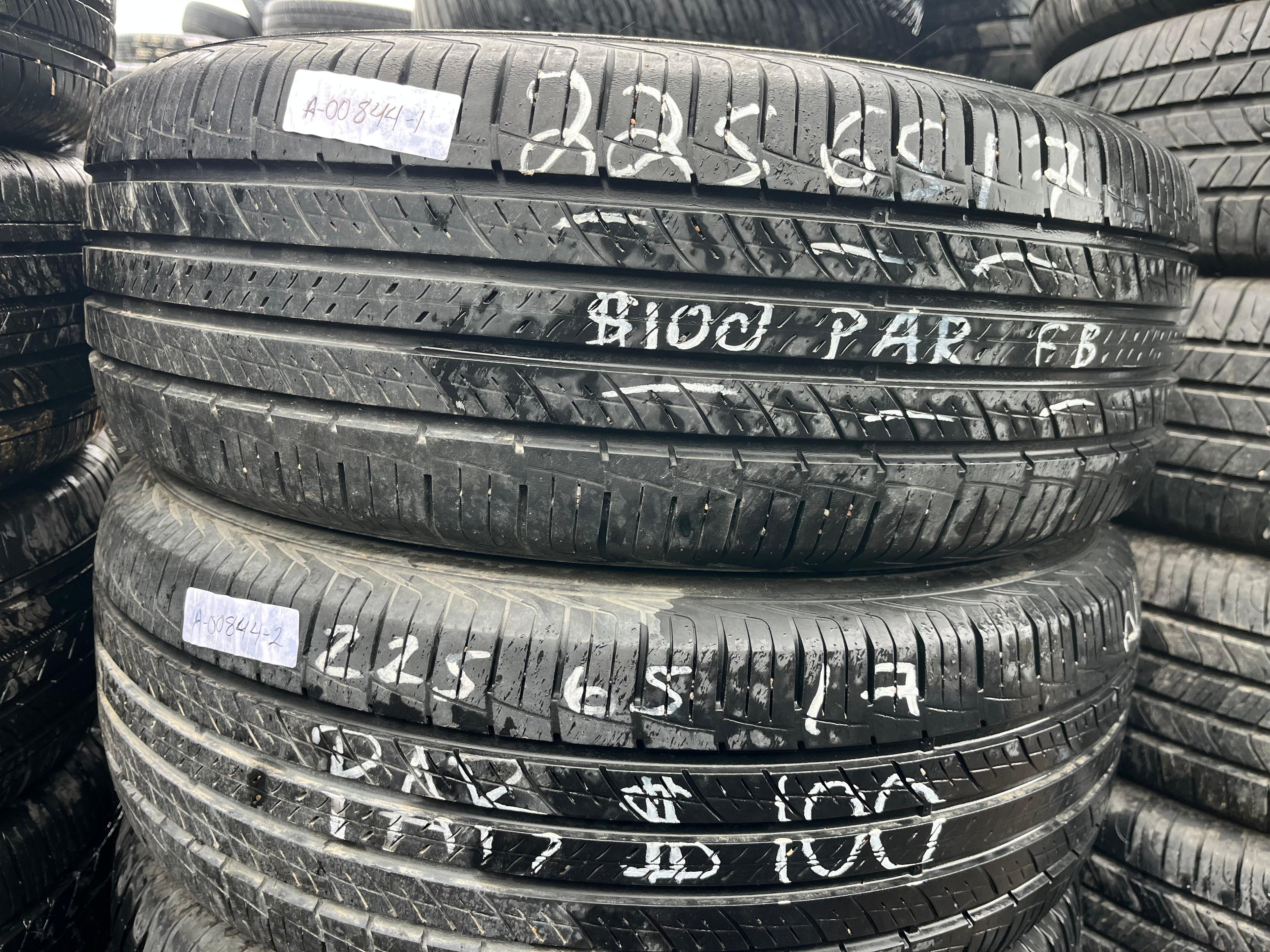 225/65R17 Pair (2 Used tires) Hankook Dynapro (HP2)