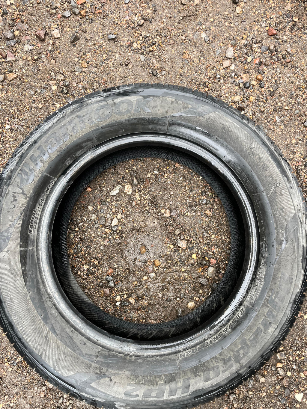 225/65R17 Pair (2 Used tires) Hankook Dynapro (HP2)