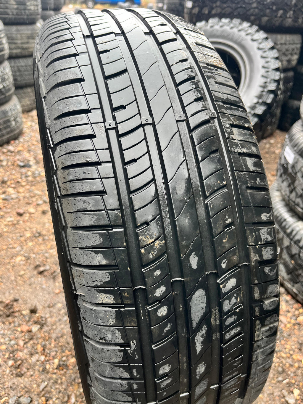 225/65R17 Pair (2 Used Tires) Mastercraft Stratus (AS)