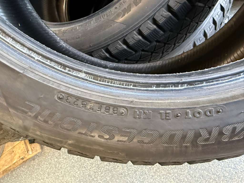 245/50R20 Set (4 Used  Tires) Bridgestone Blizzak DM-V2