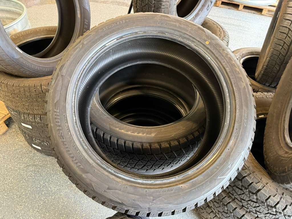 245/50R20 Set (4 Used  Tires) Bridgestone Blizzak DM-V2