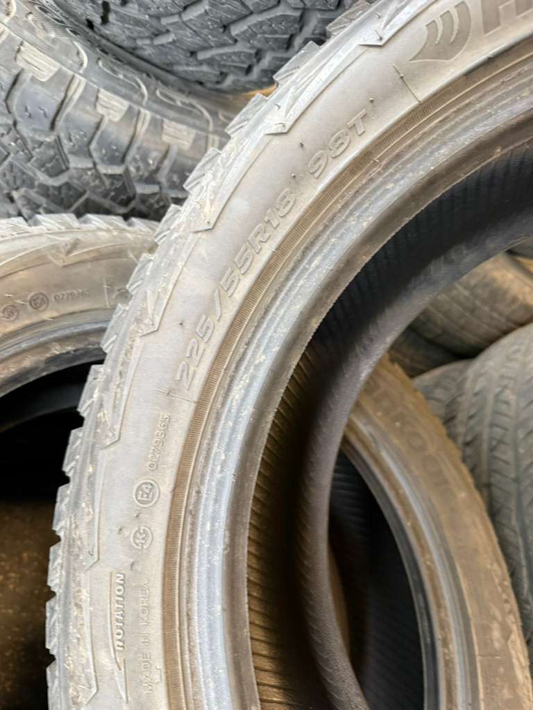 225/55R18 Set (4 Used Tires) Hankook Ipike RW11