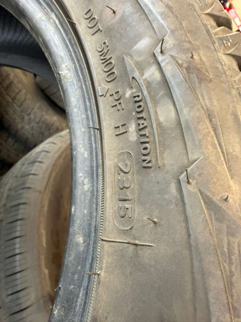 225/55R18 Set (4 Used Tires) Hankook Ipike RW11
