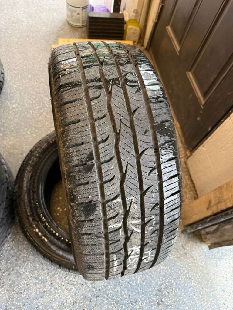 215/5R16 Pair (2 Used Tires) Big O Legacy