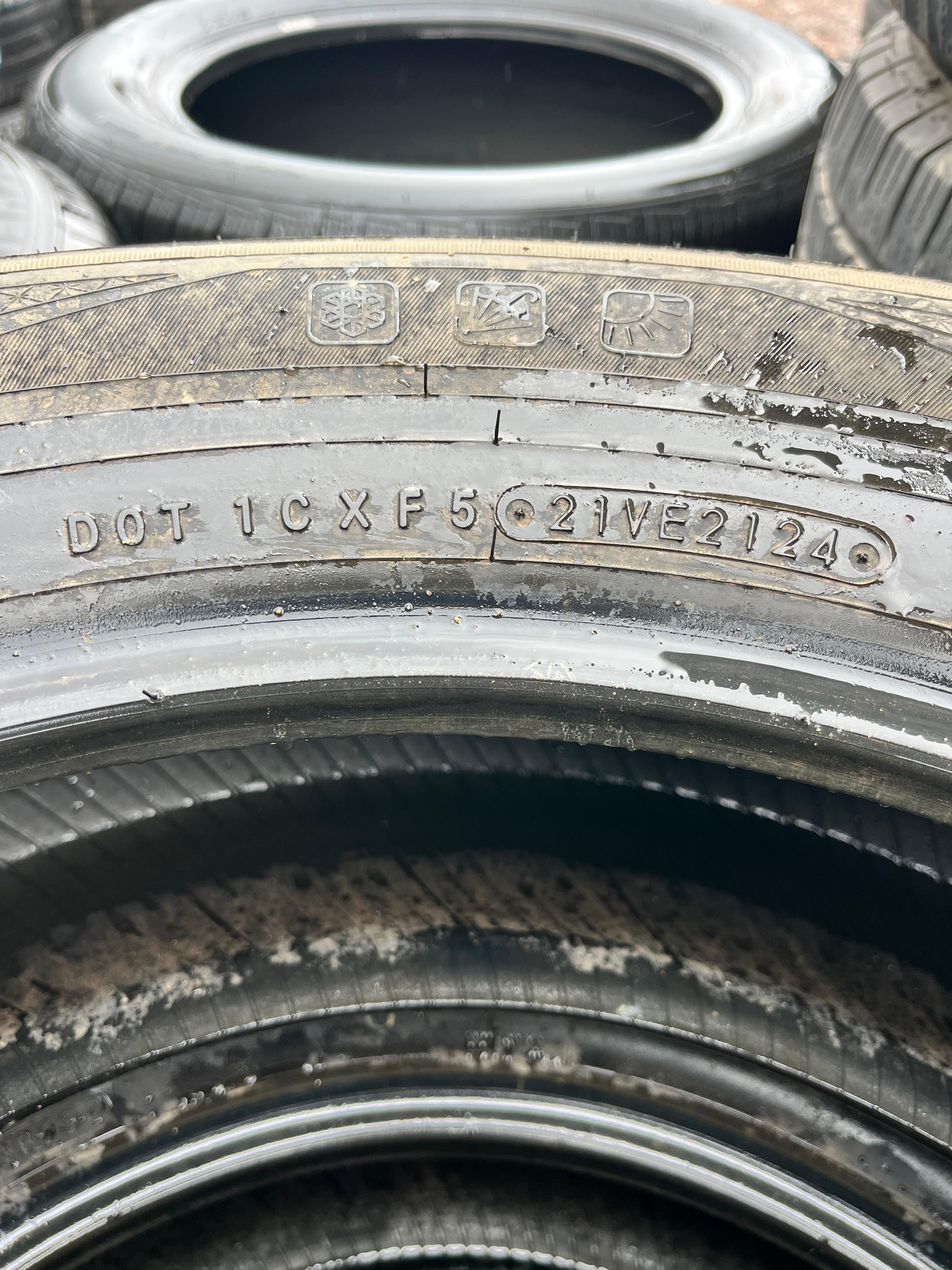 225/65R17 Set (4 Used Tires) Toyo Tires Celsius  Snow Tires