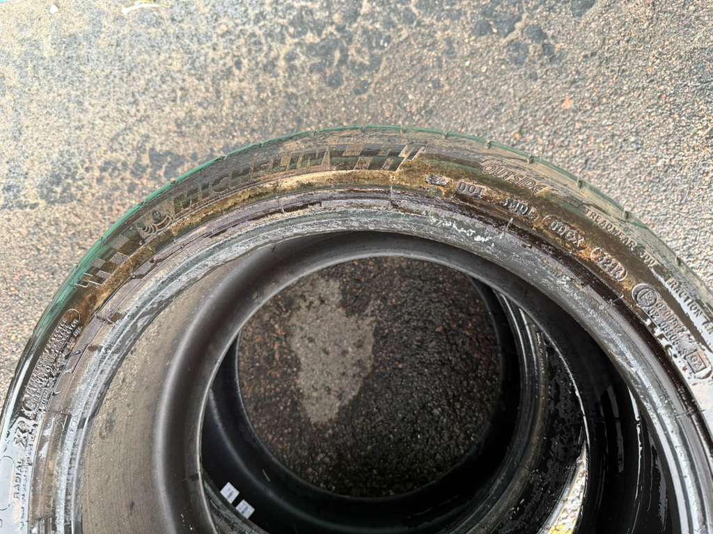 275/35ZR18 Pair (2 Used Tires) Michelin Pilot Super Sport