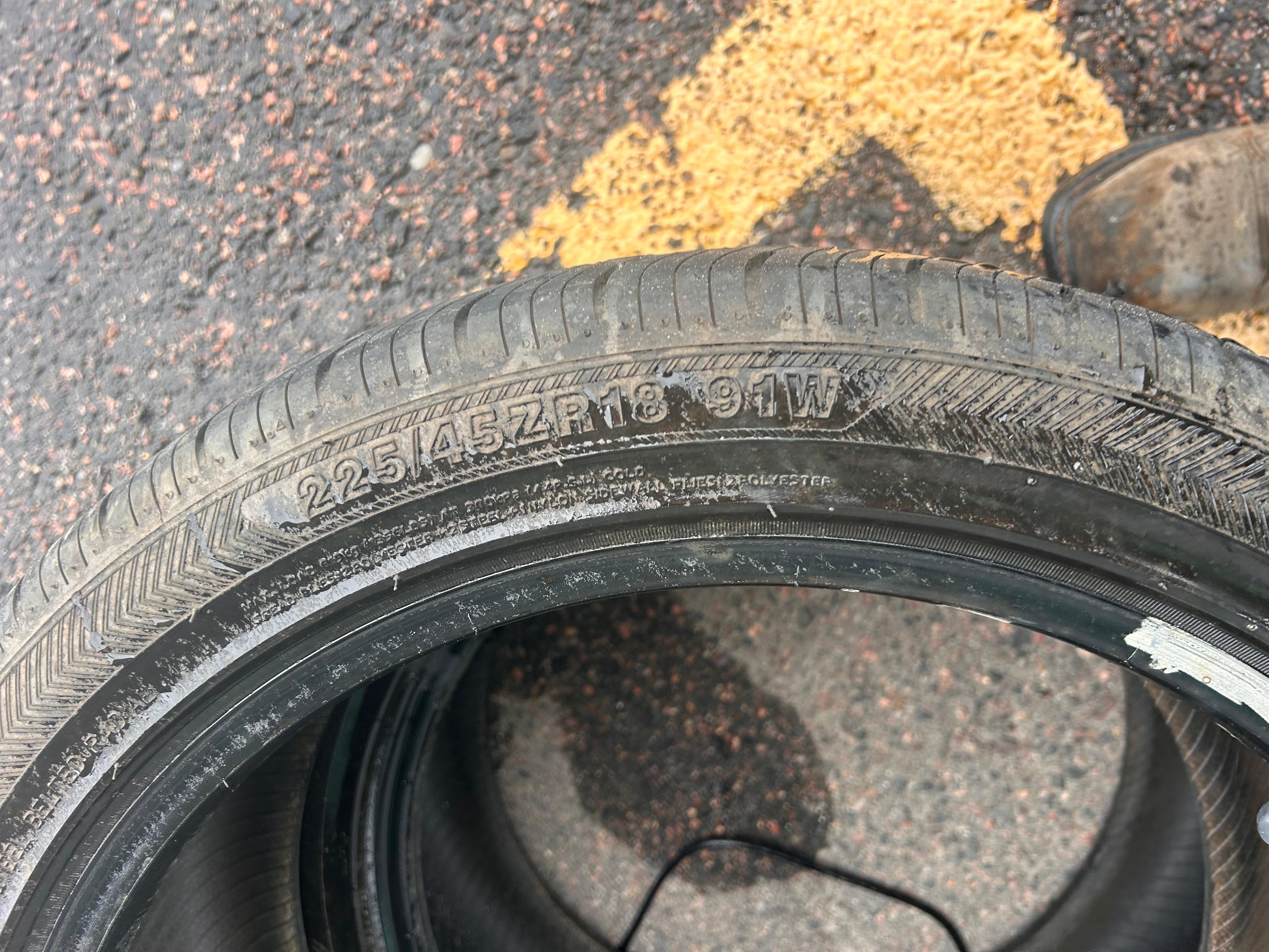 225/45R18 Pair (2 Used Tires) Vantage