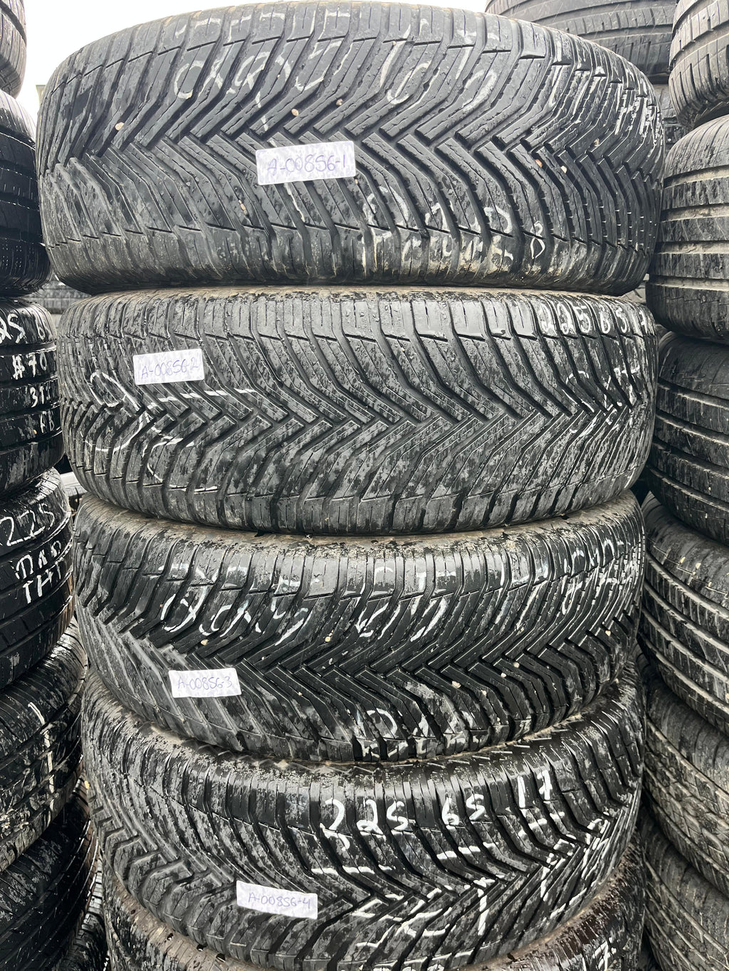 225/65R17 Set (4 Used Tires) Michelin CrossClimate
