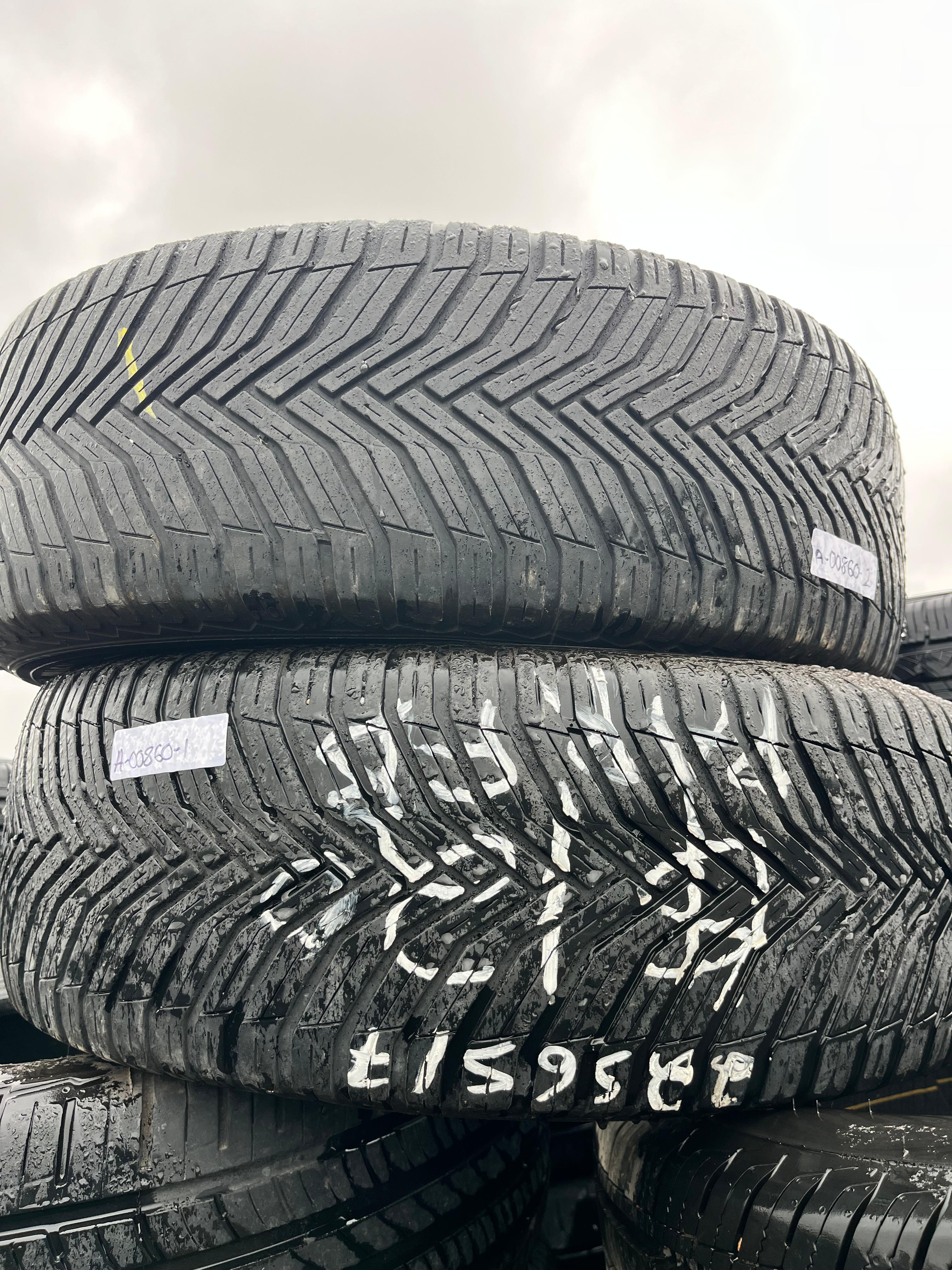 225/65R17 Pair (2 Used Tires) Michelin CrossClimate