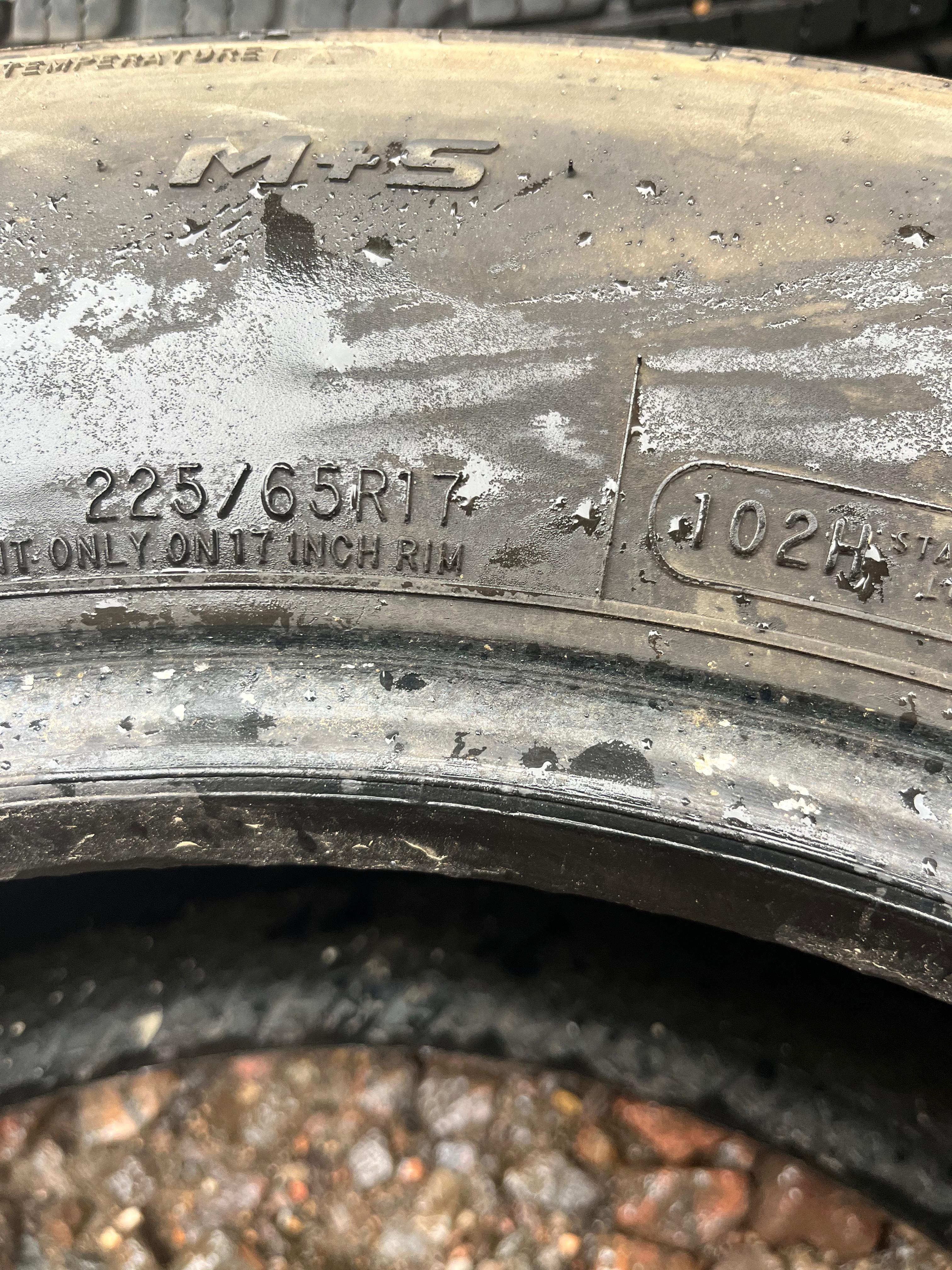225/65R17 Set (4 Used Tires) Mastercraft Stratus (AS)