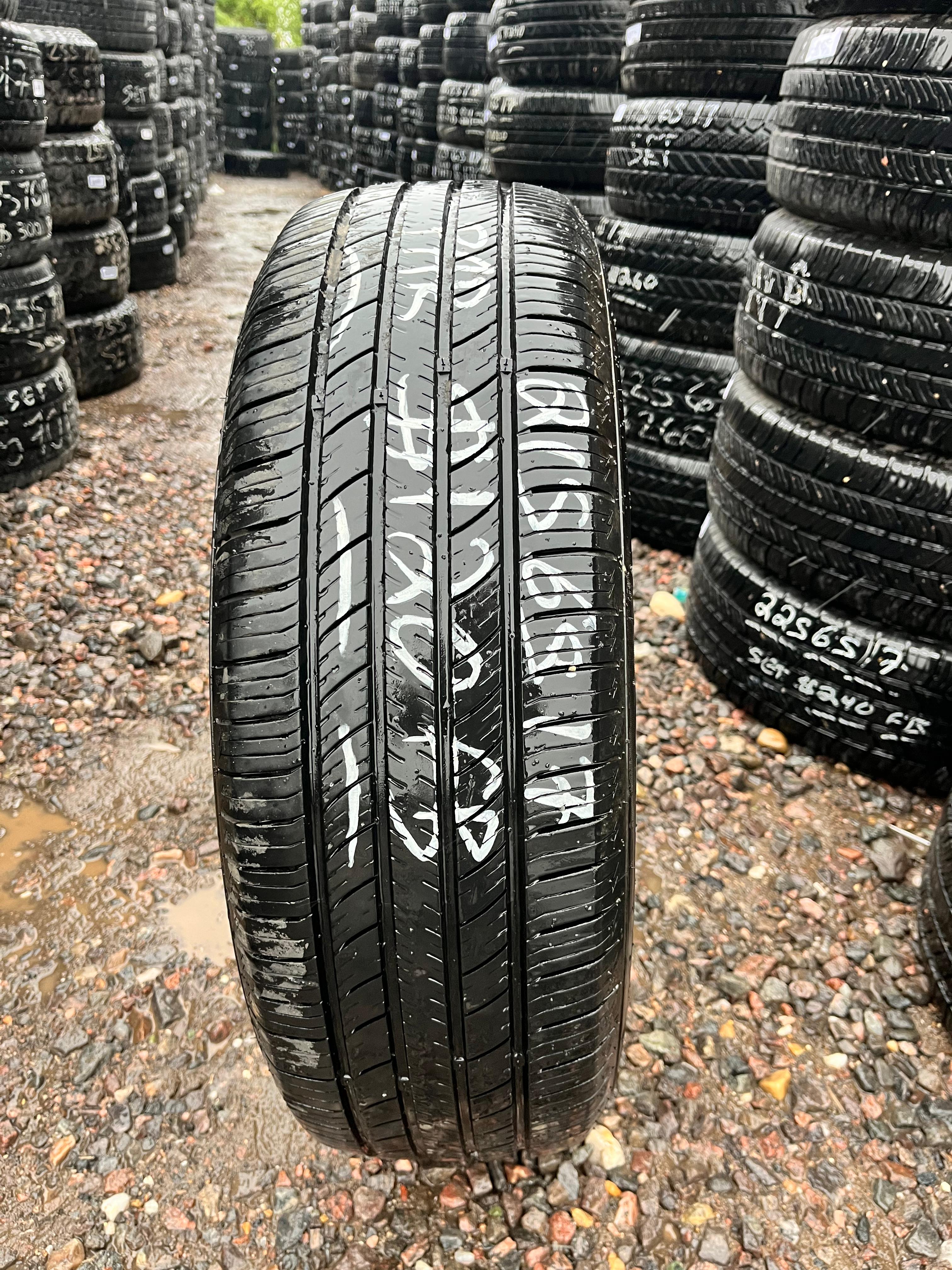 225/65R17 Pair (2 Used Tires) Summit Ultramax (2.0)