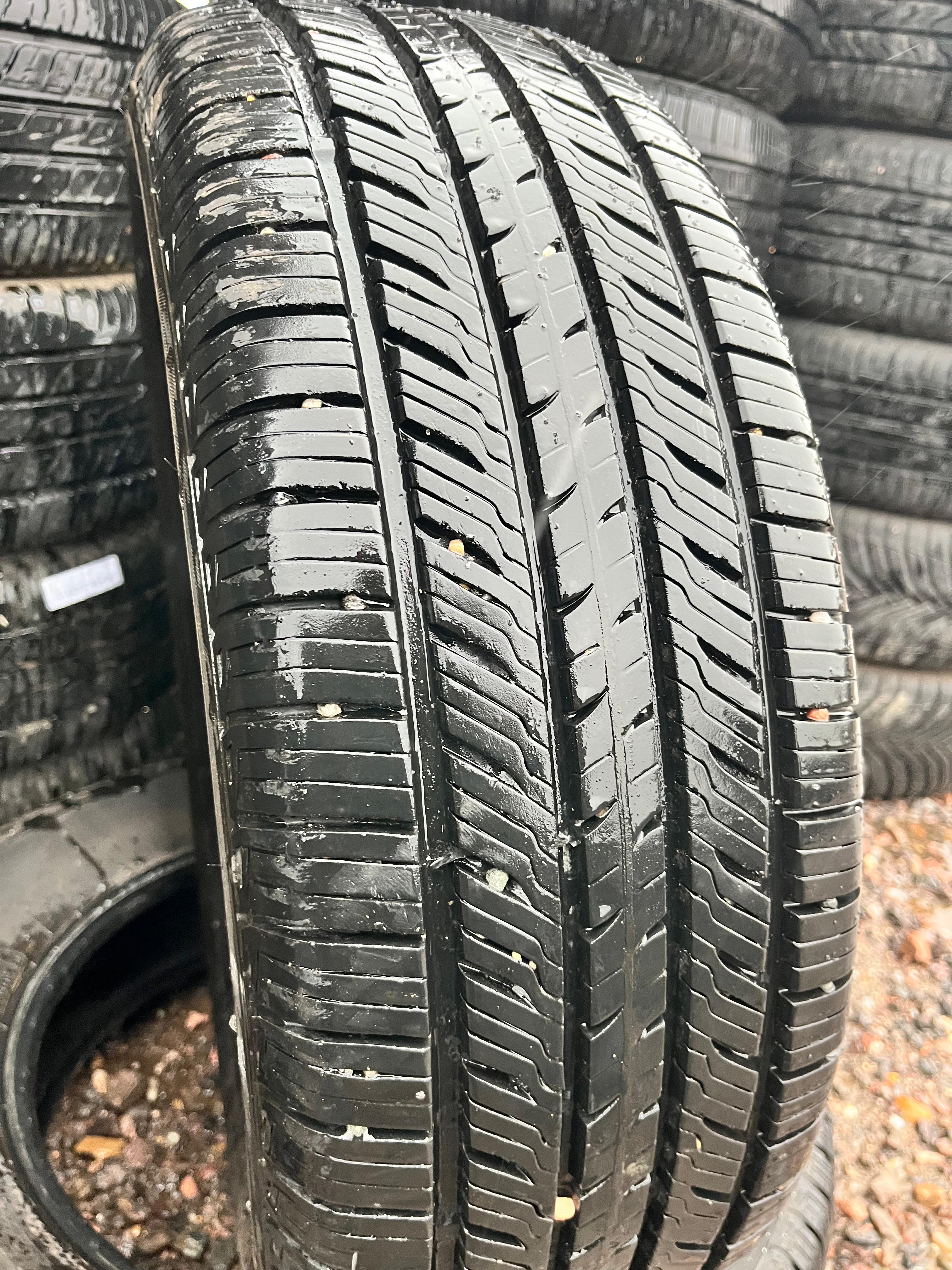 225/65R17 Pair (2 Used Tires) Yokohama AVID Ascend LX
