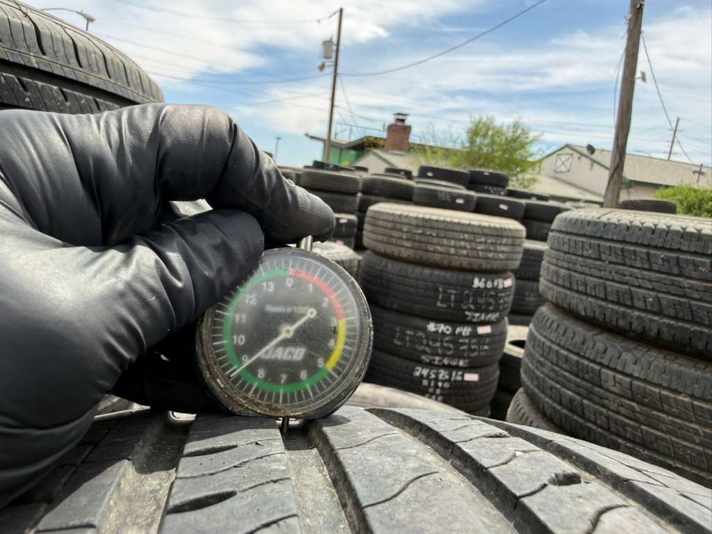 205/55R16 Pair (2 Used Tires) Starfire Solarus