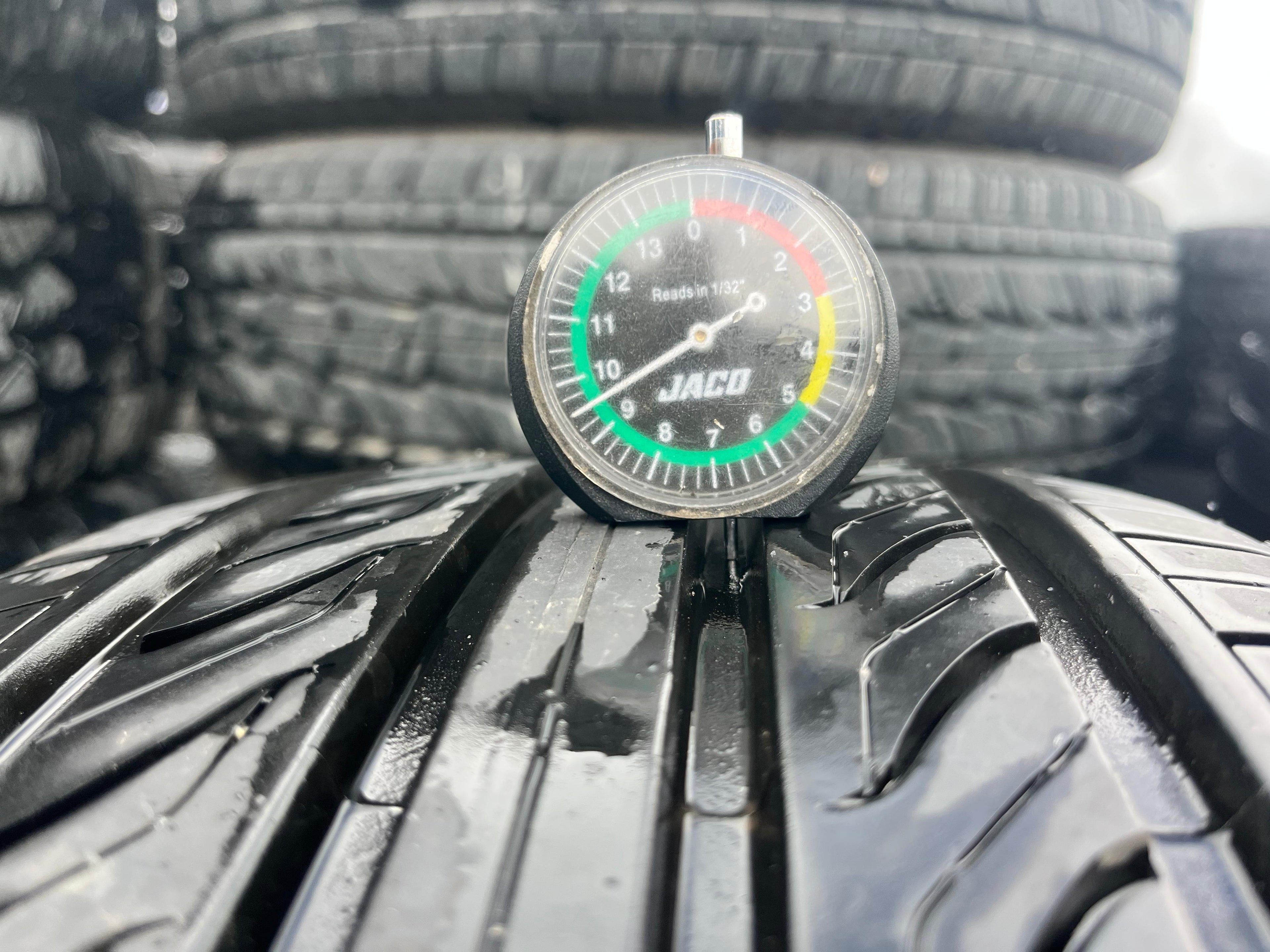 235/45ZR18  Pair (2 Used Tires) Sentury Sentury UHP