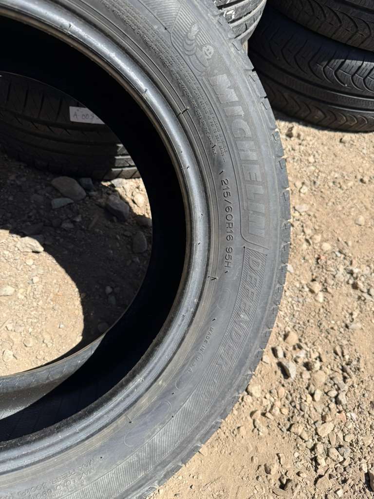 215/60R16 Set (4 Used Tires) Michelin Defender T+ H