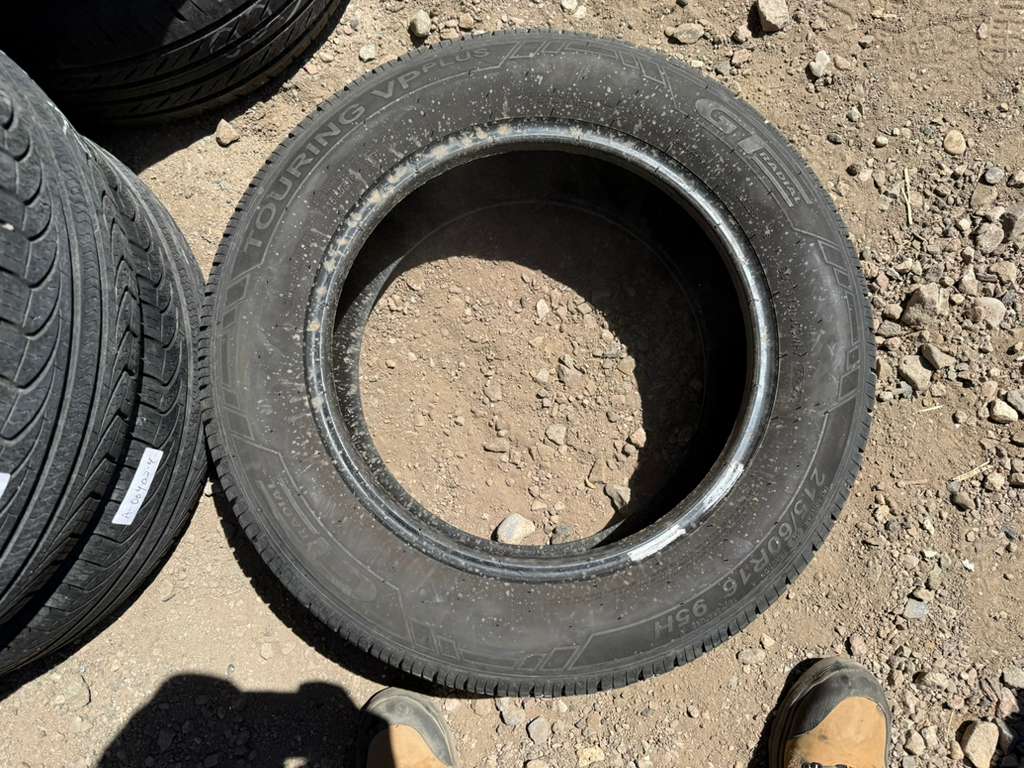 215/60R16 Pair (2 Used Tires) GTRadial Champiro Touring VP+