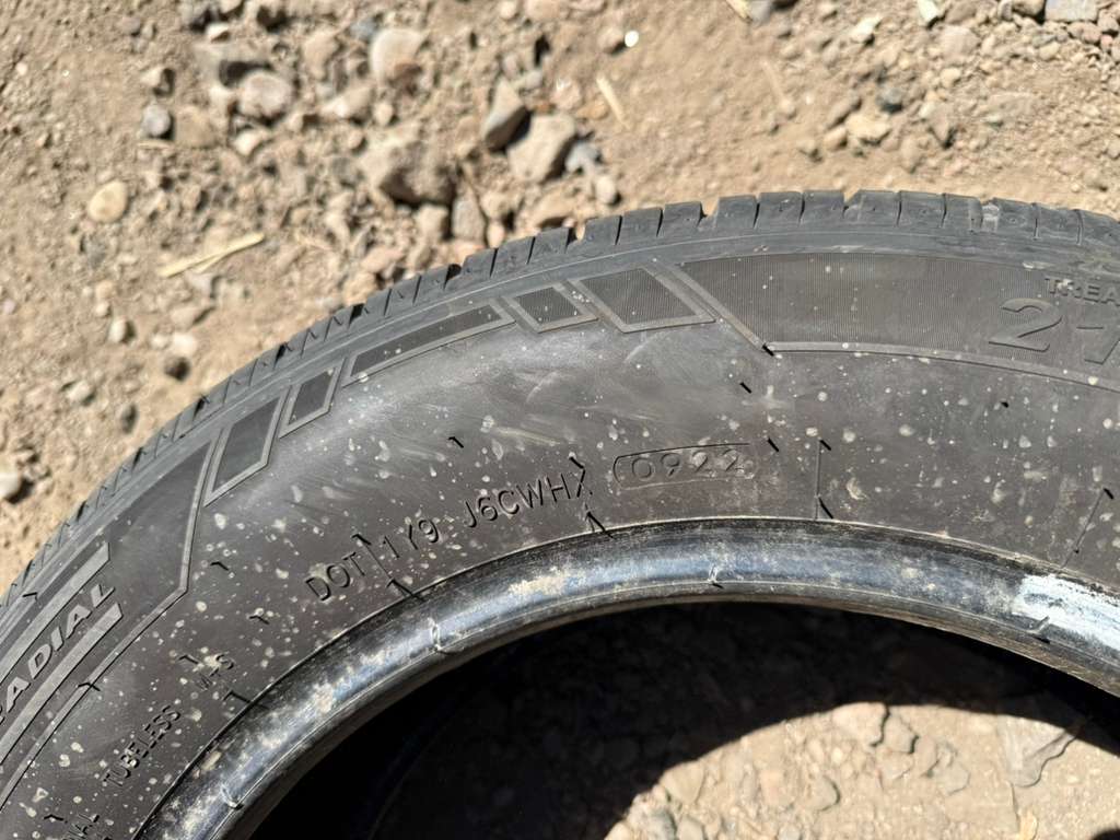 215/60R16 Pair (2 Used Tires) GTRadial Champiro Touring VP+